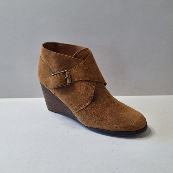 Lucky Brand Western Camel Suede Wedge Heel Ankle Booties Size 8.5 - Picture 6 of 13